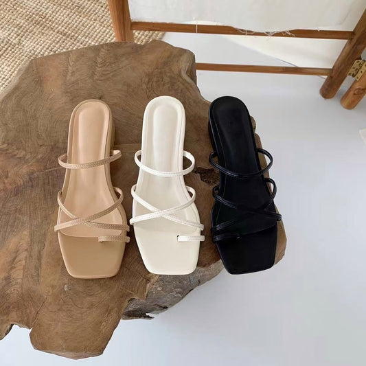 25YR0913 Cross Strap Sandal 3cm
