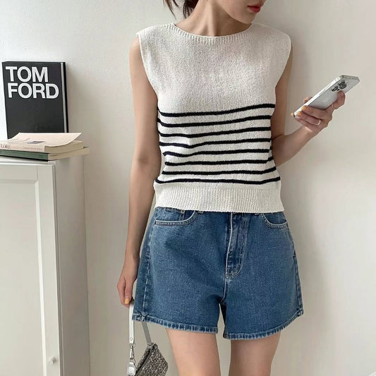 25YR1113 Stripe Knit Top