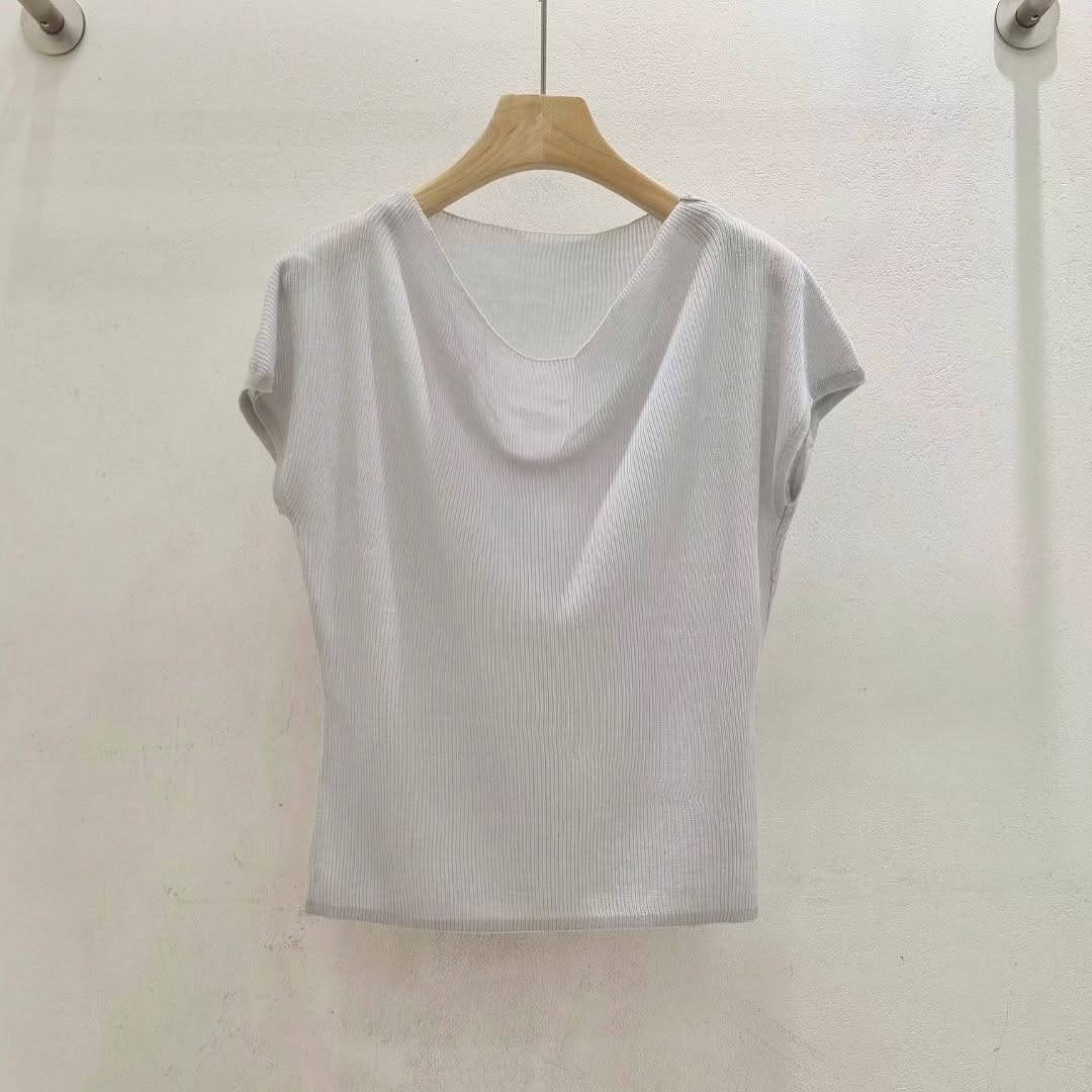25YR1237 Basic Knit Top