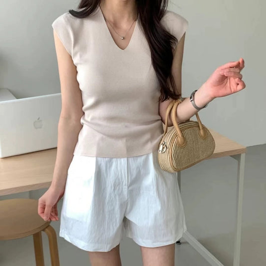25YR1306 V Neck Knit Top