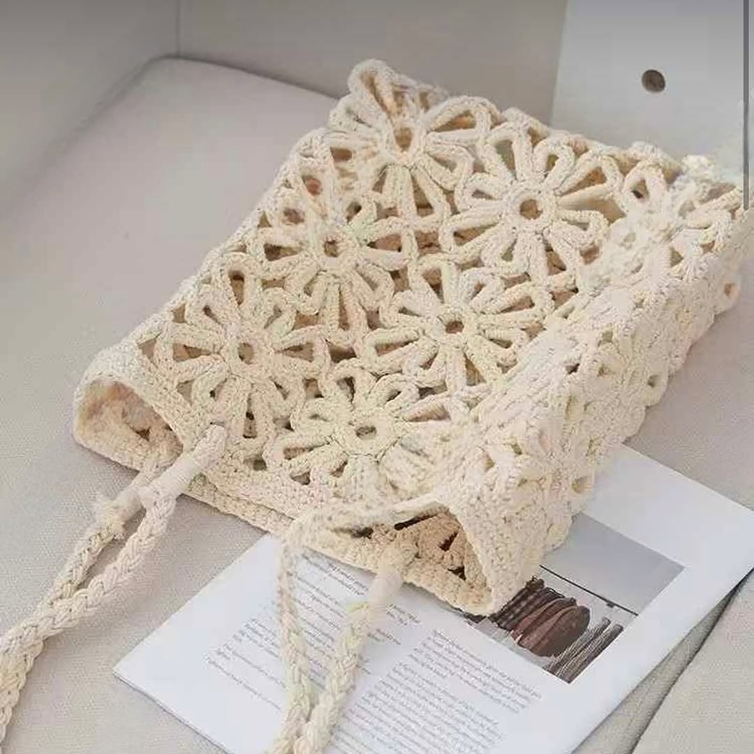 25YR1315 Holiday Floral Bag