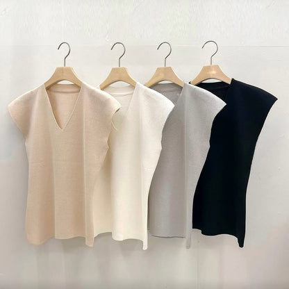 25YR1306 V Neck Knit Top