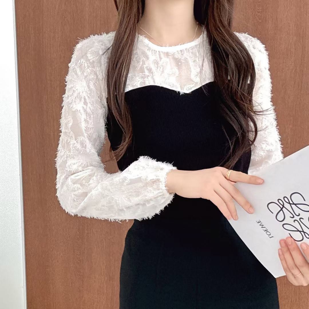 25YR1808 Lace Blouse