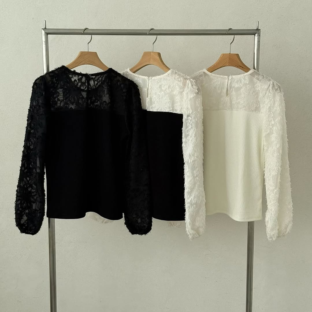 25YR1808 Lace Blouse