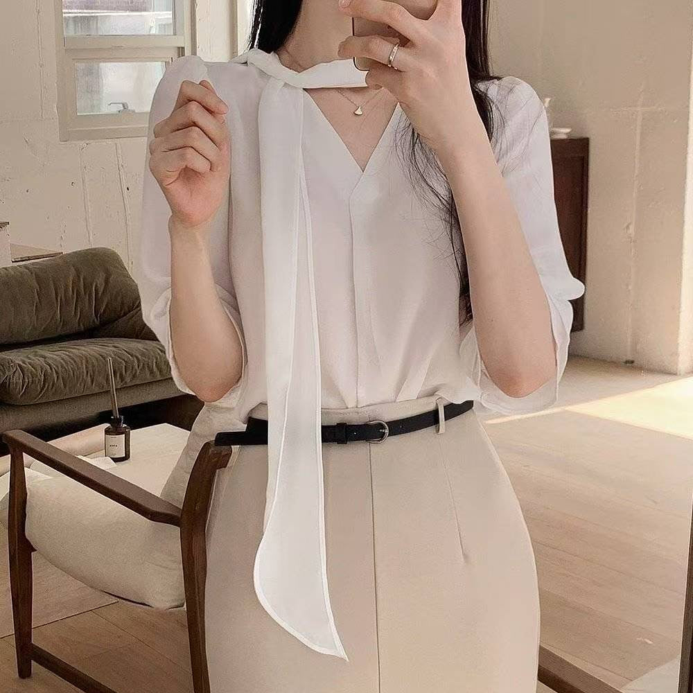 25YR1811 Ribbon Blouse