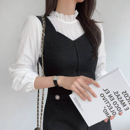 25YR2106 Ruffle Blouse