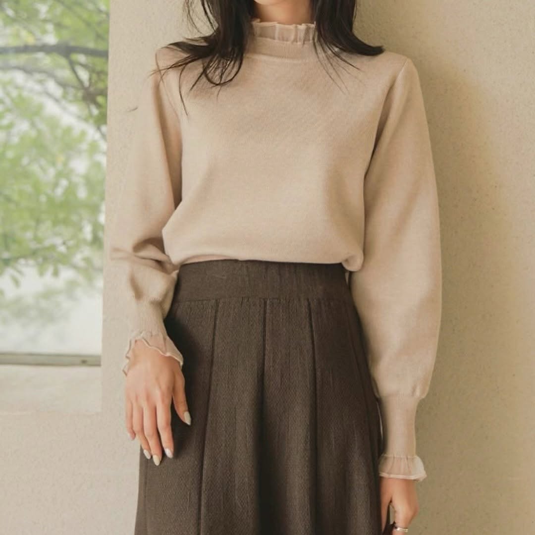 24YR2321 Sasa Ruffle Top