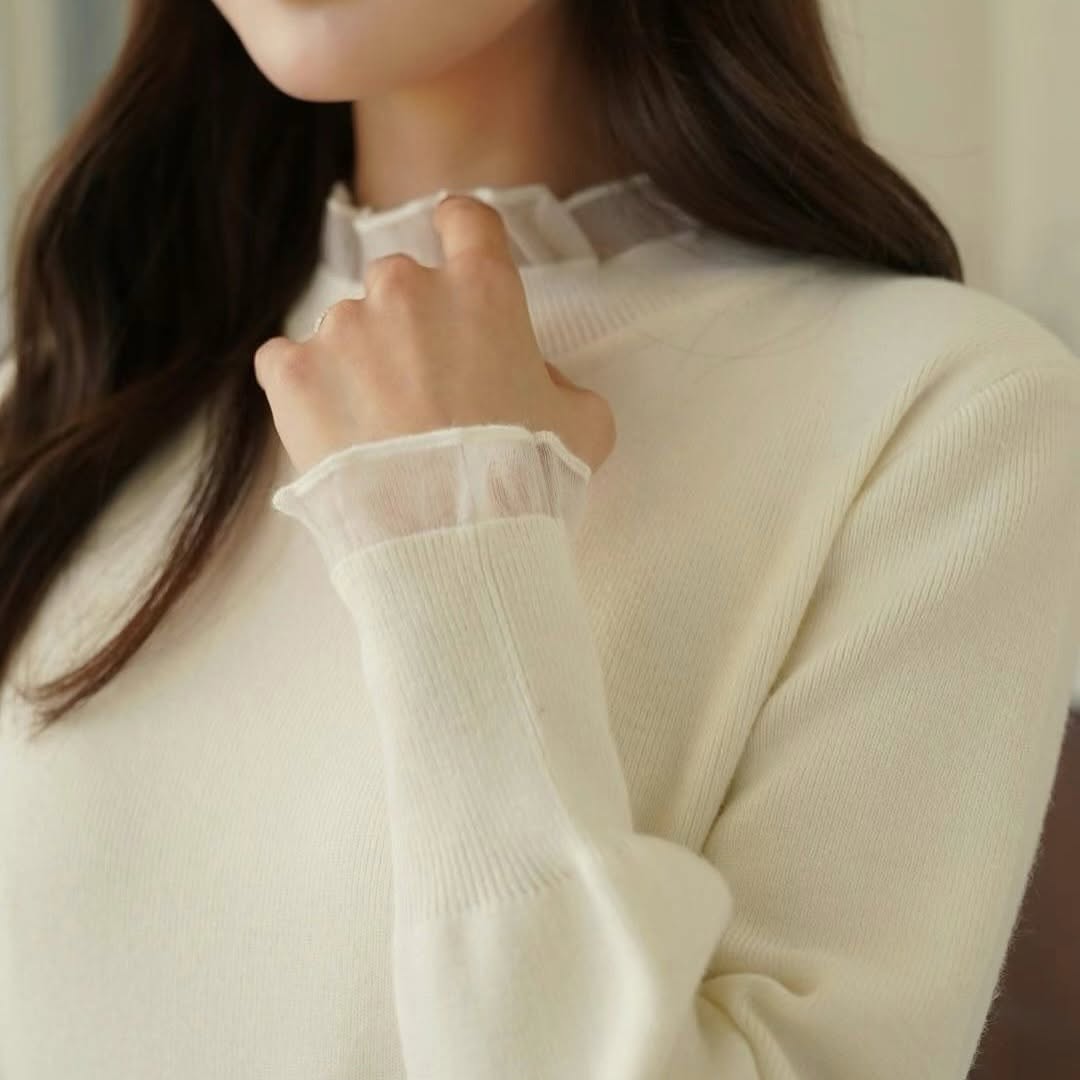 24YR2321 Sasa Ruffle Top