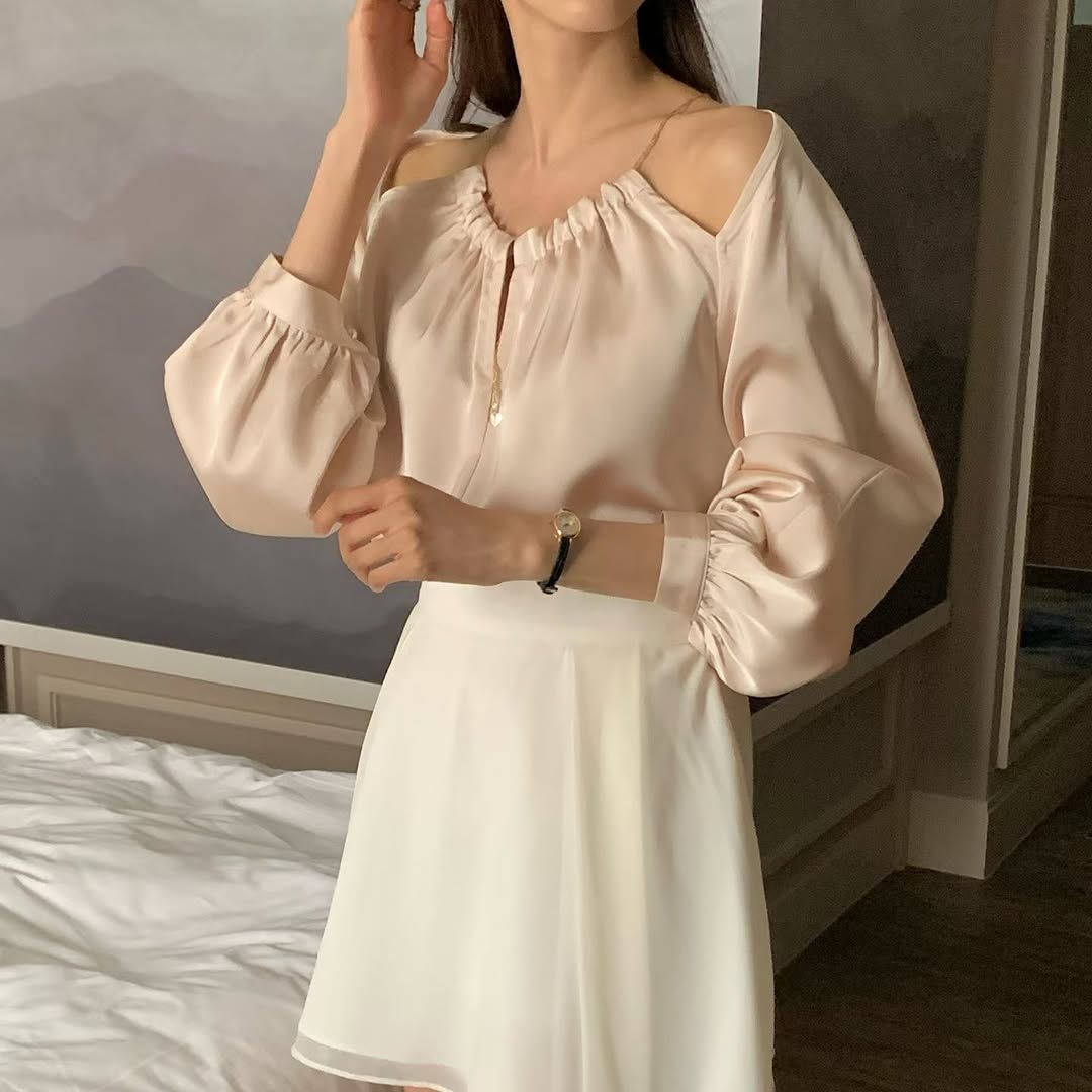 25YR2310 Grace Blouse