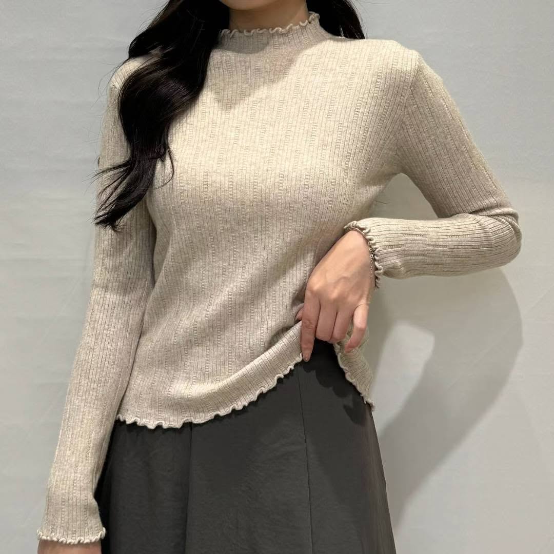 25YR2320 Little Ruffle Top