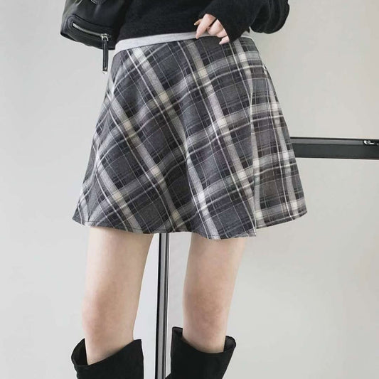 25YR2403 Check Skirt