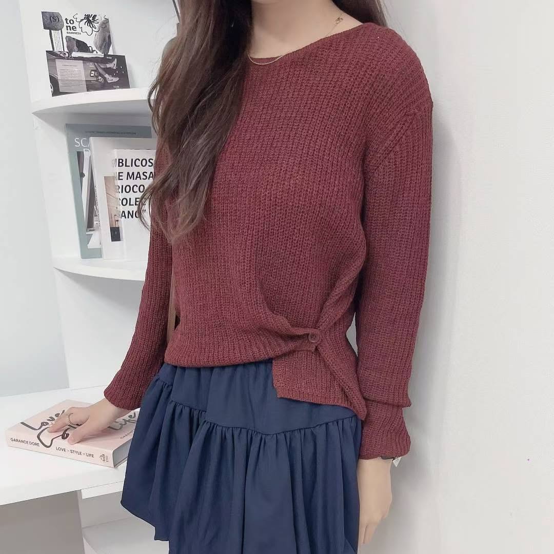 25YR2413 Button Knit Top