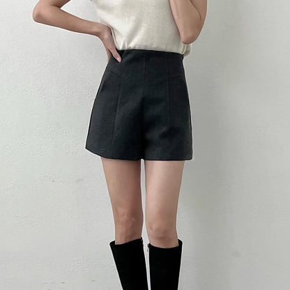 25YR2417 Slim Cut Short Pants