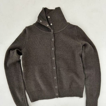 25YR2503 Button Knit Top