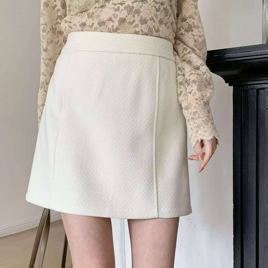 25YR2602 Line Skirt