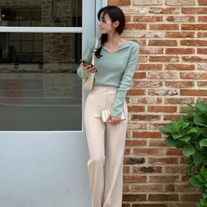 25YR2516 Little V Knit Top