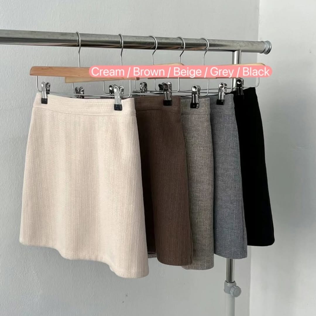 24YR2310 Autumn Pattern Skirt