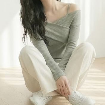 26YR0209 Off Shoulder Top