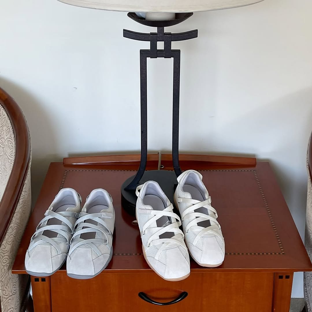 26YR0302 Leather Shoes