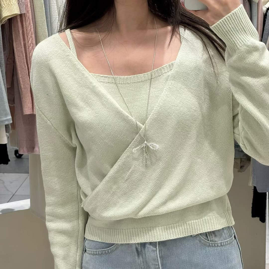 26YR0410 Knit Top