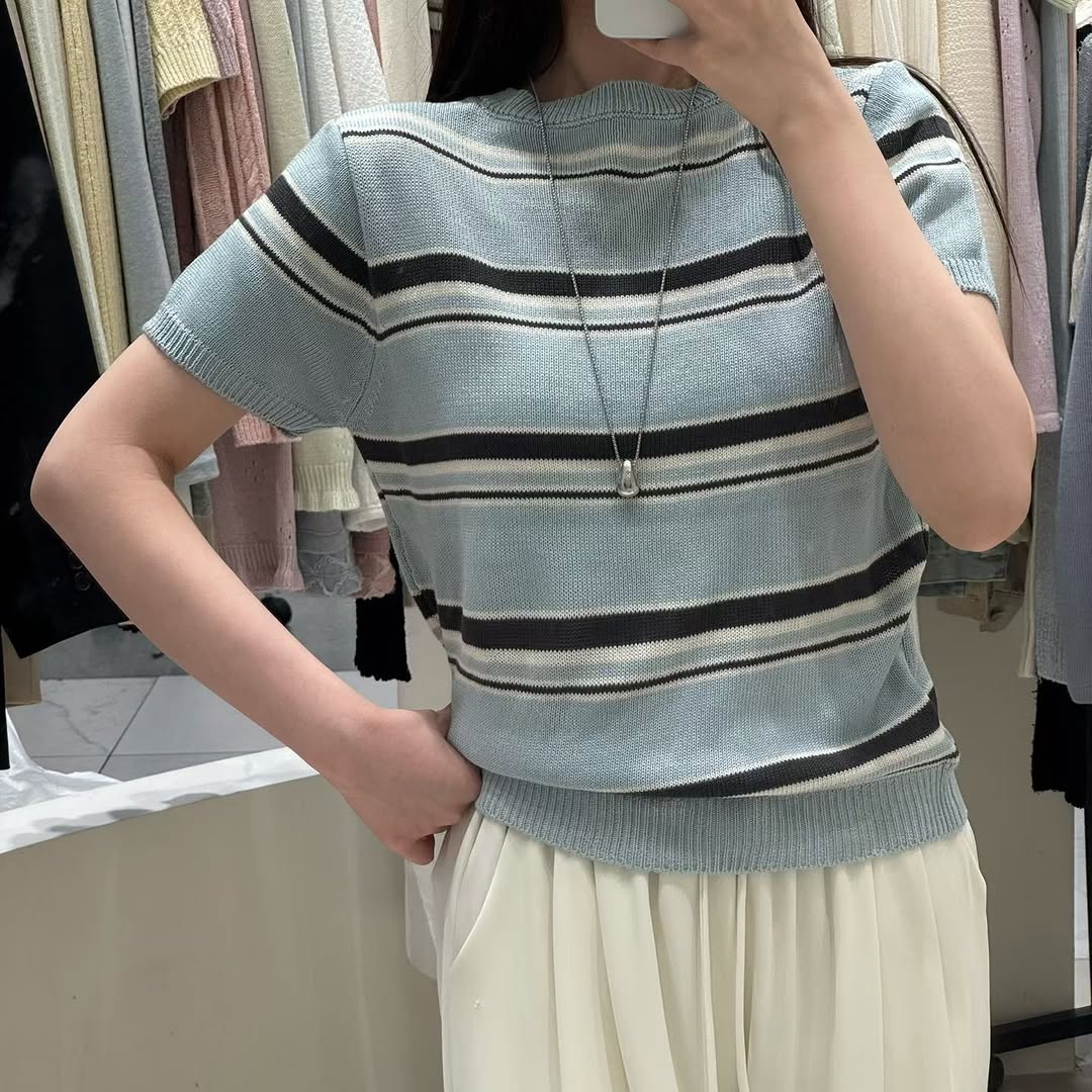 26YR0412 Stripe Top