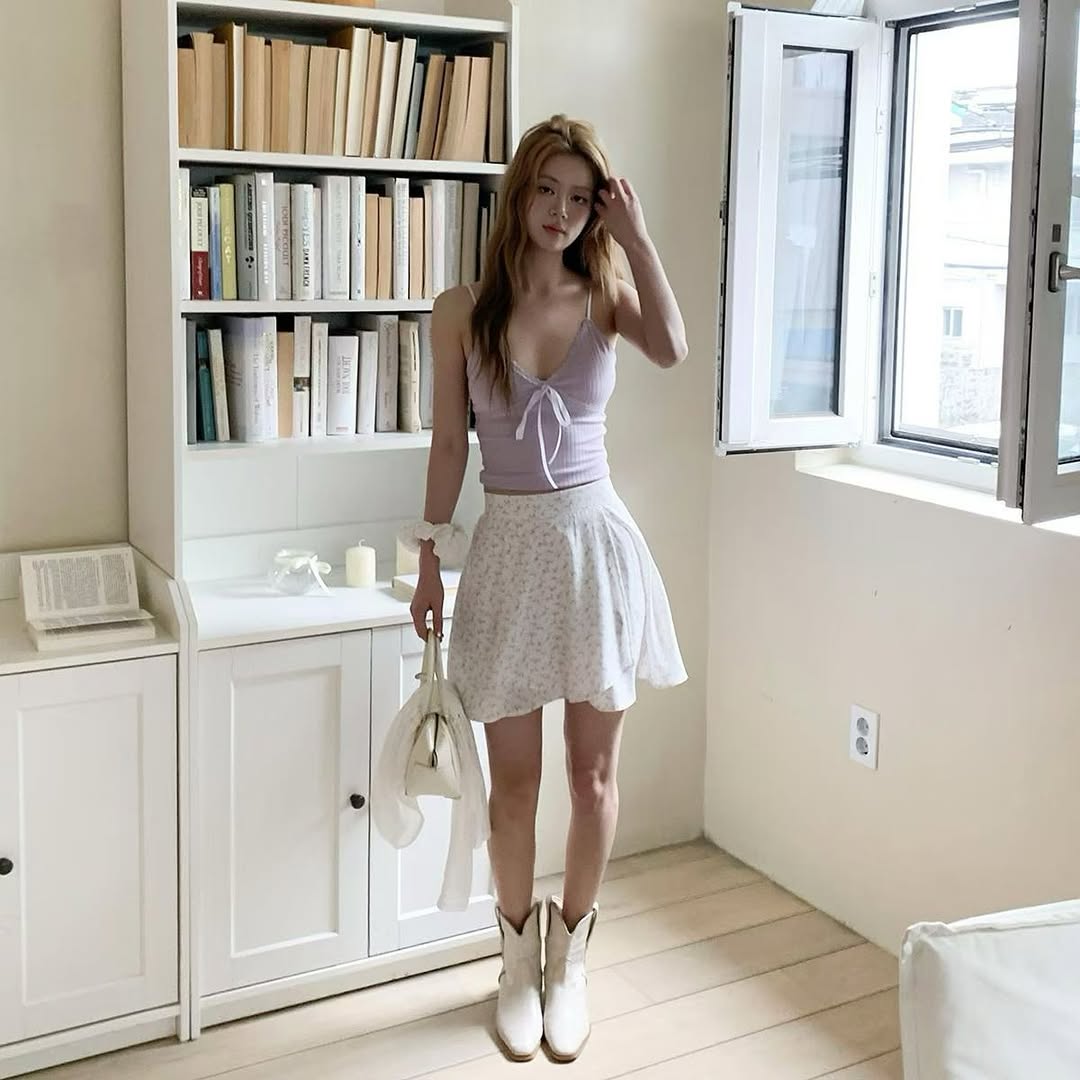 26YR0413 Floral Skirt