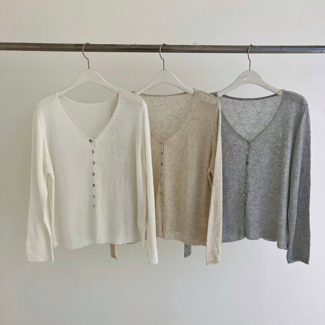 26YR0609 Knit Cardigan
