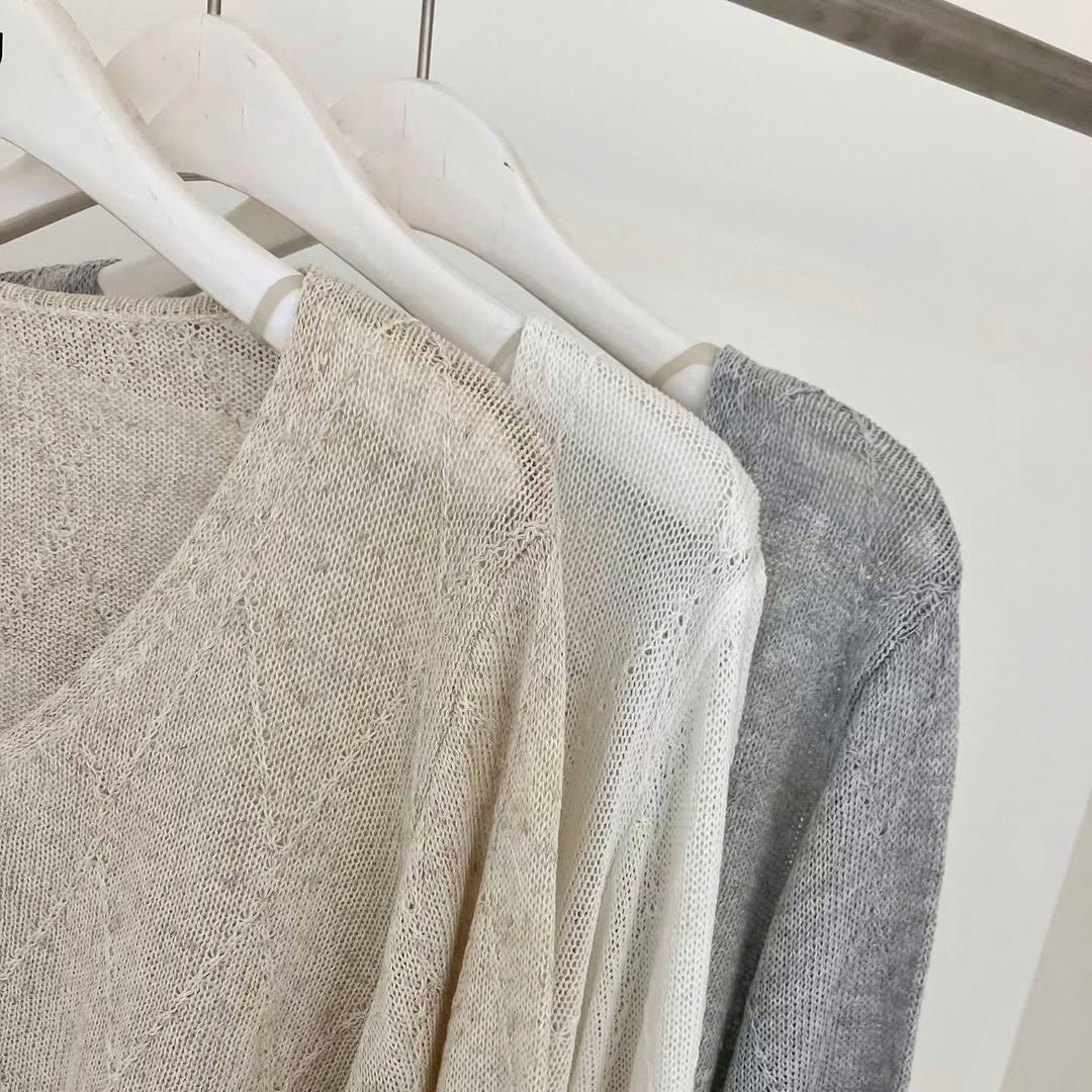 26YR0609 Knit Cardigan