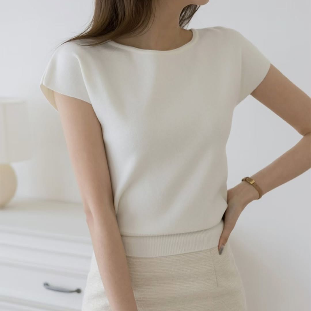 26YR0616 Knit Top