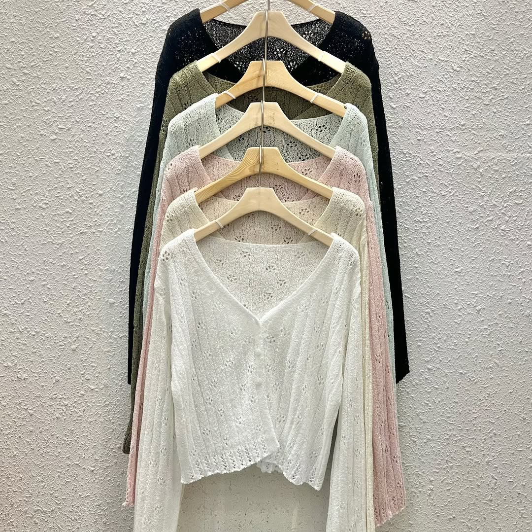 26YR0617 Knit Cardigan