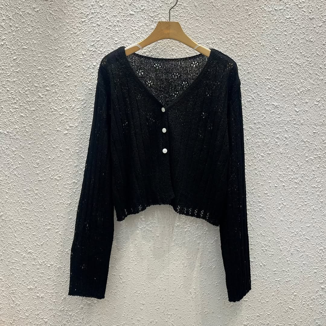 26YR0617 Knit Cardigan