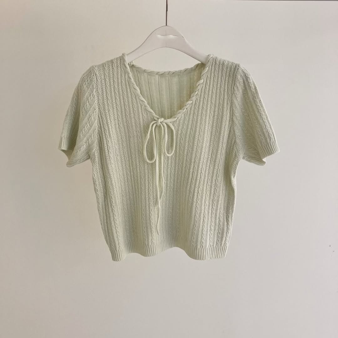 26YR0705 Knit Top