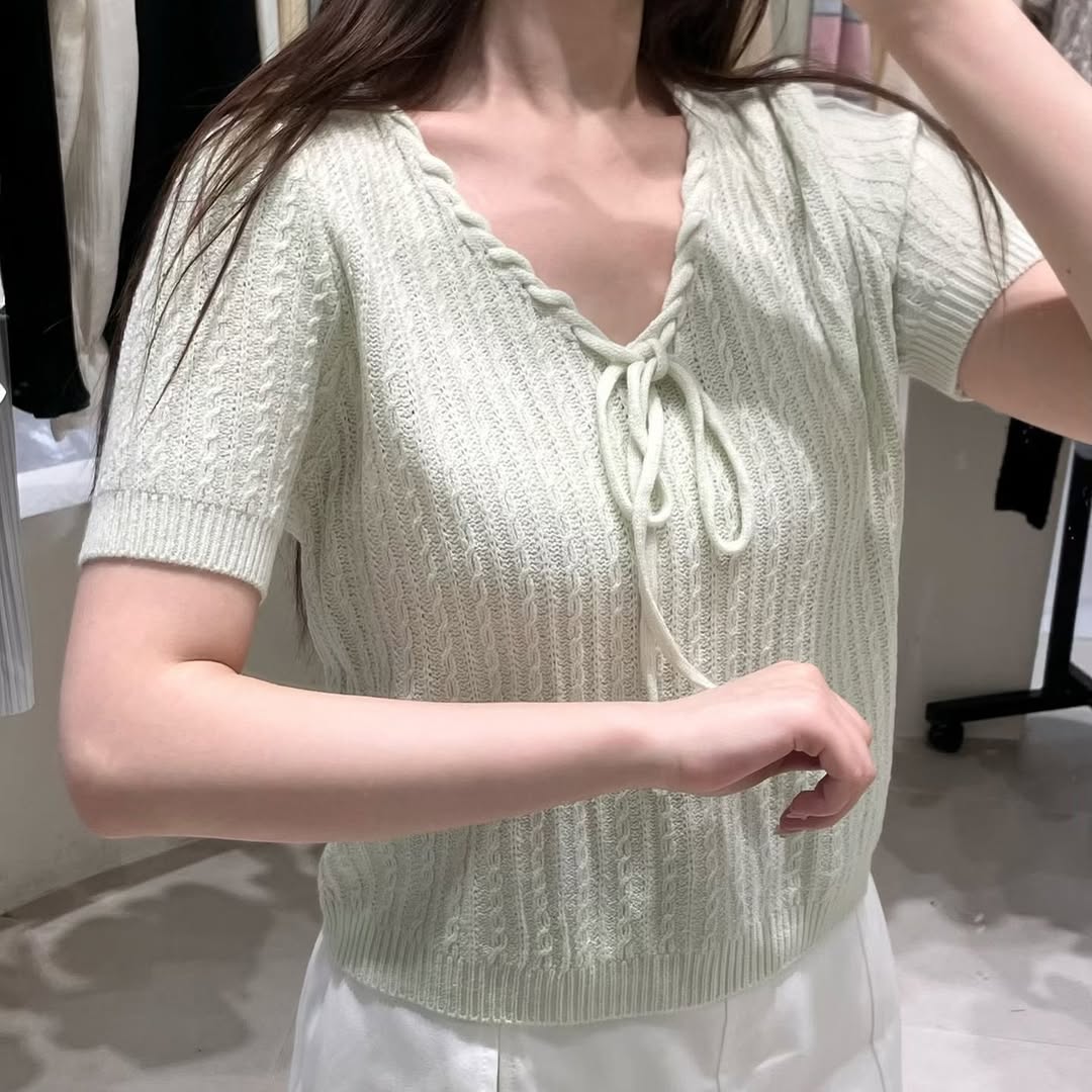 26YR0705 Knit Top