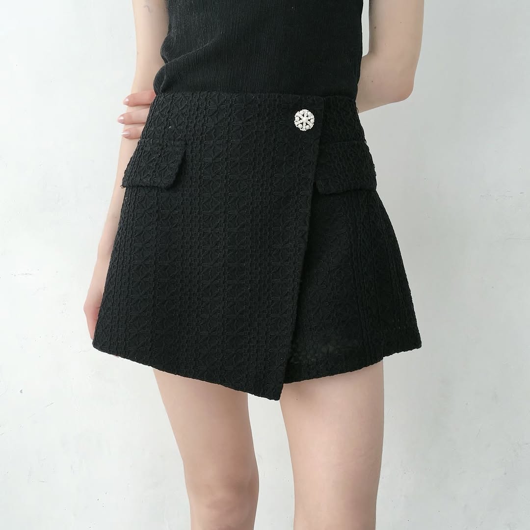 26YR0708 Lace Skirt