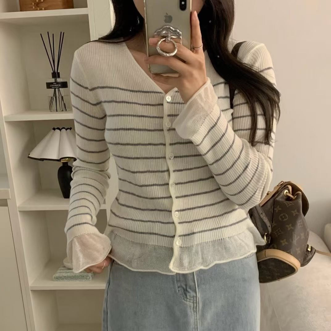 26YR0618 Knit Cardigan