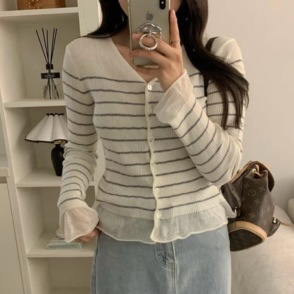 26YR0618 Knit Cardigan