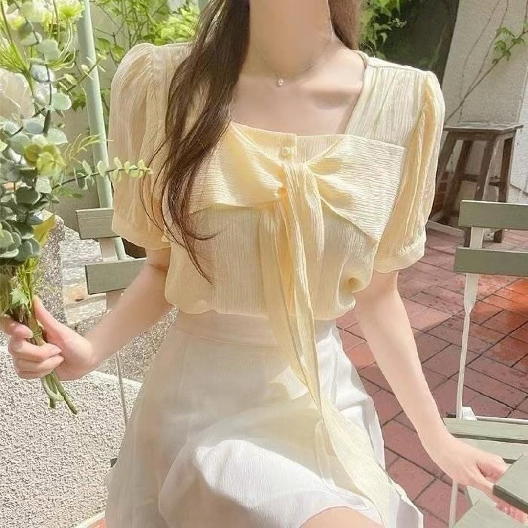 24YR1529 Ribbon Blouse