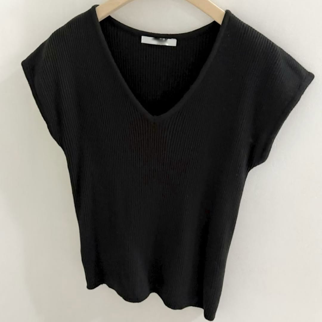 26YR0806 Knit Top