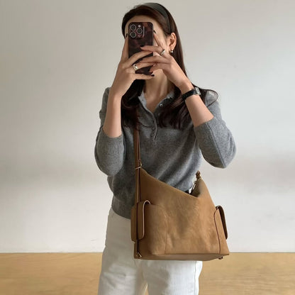 26YR0902 Leather Bag