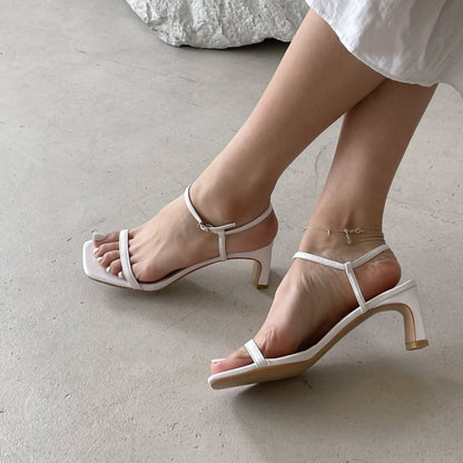 26YR0805 Sandal Shoes