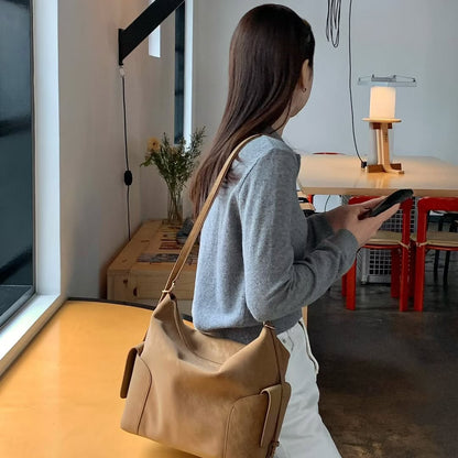 26YR0902 Leather Bag