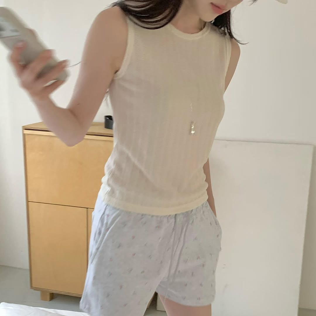 26YR1008 Basic Vest