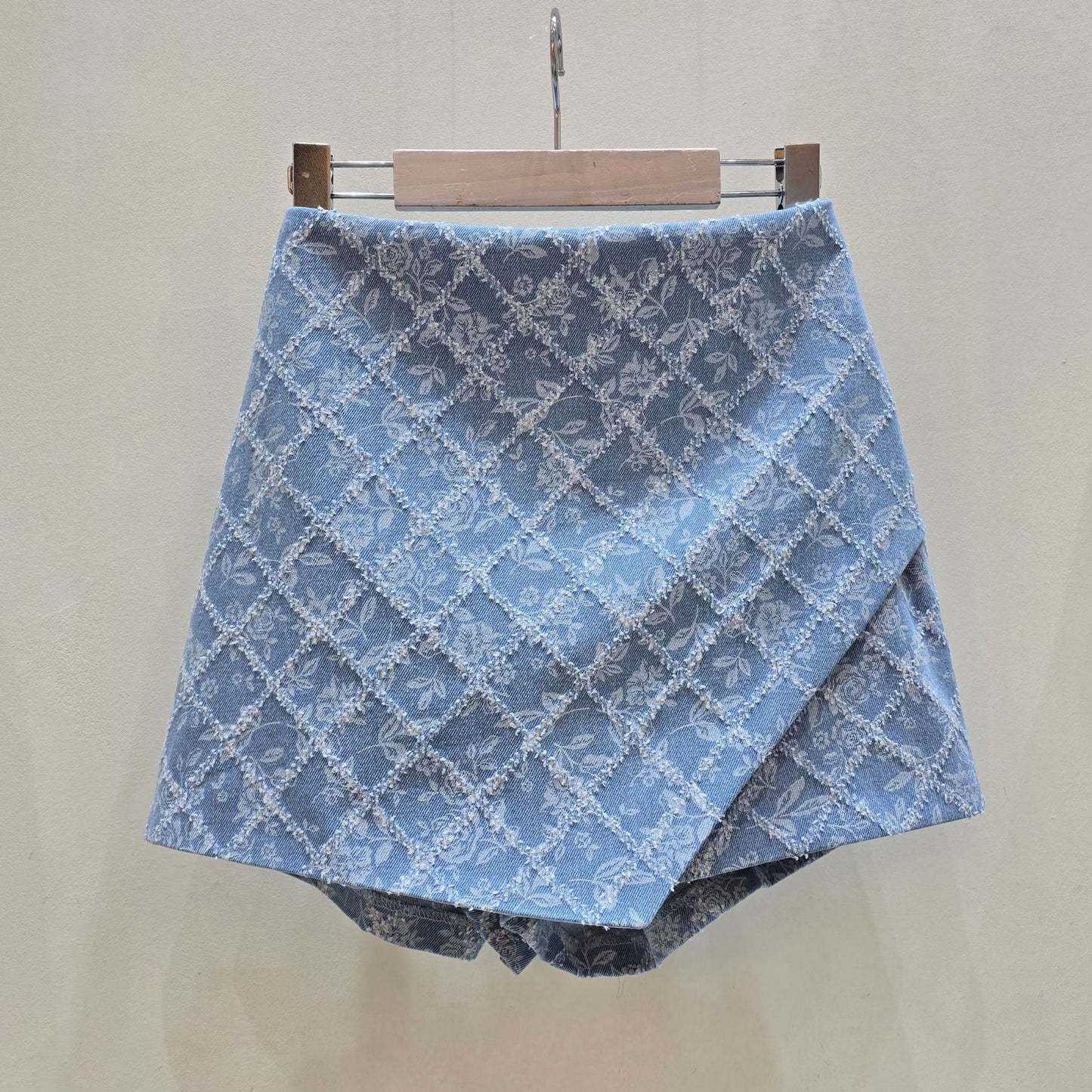 26YR1209 Short Pants