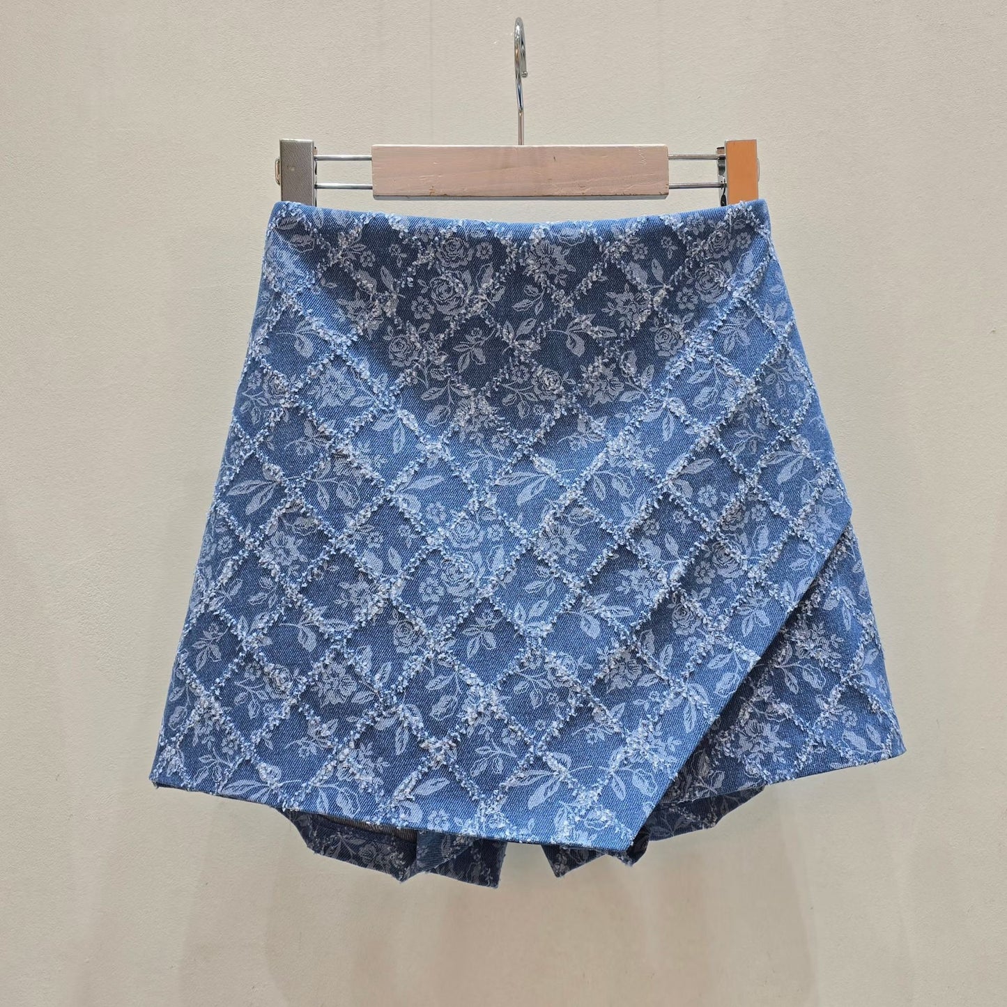 26YR1209 Short Pants