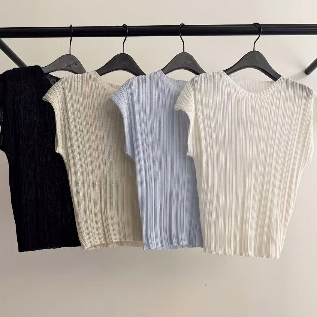 25YR1036 Basic Design Knit Top