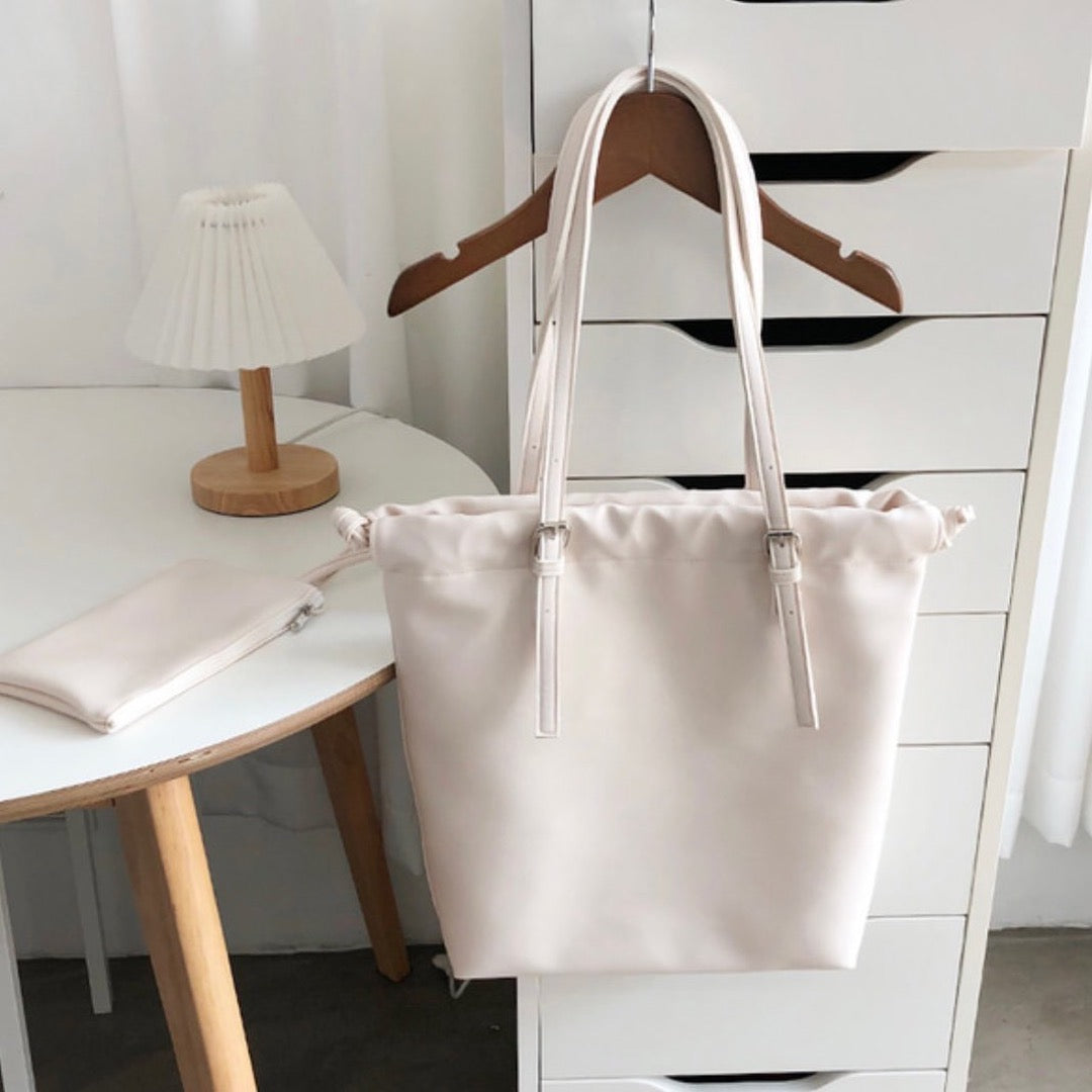 24YR0646 束束Shoulder Bag