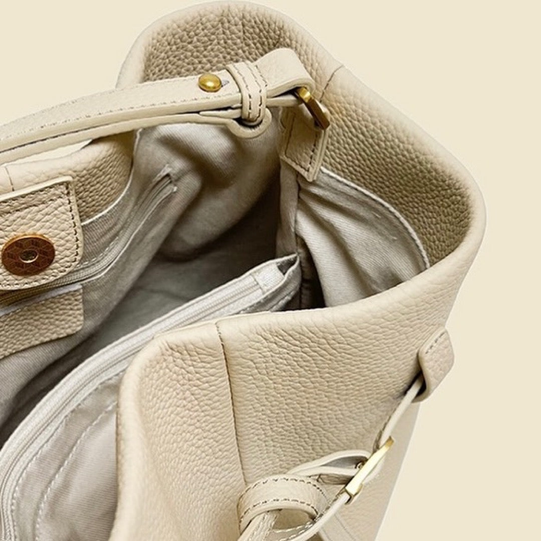 24YR0645 牛皮Shoulder Bag