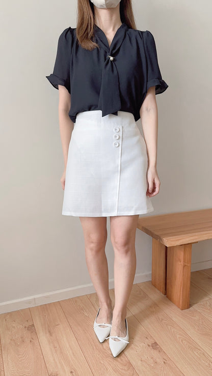 24YR1535 Little Pearl Blouse