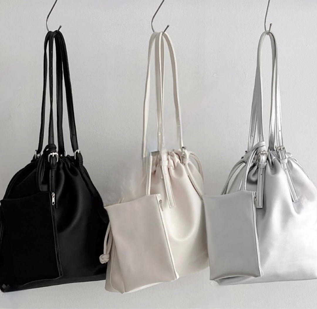 24YR0646 束束Shoulder Bag