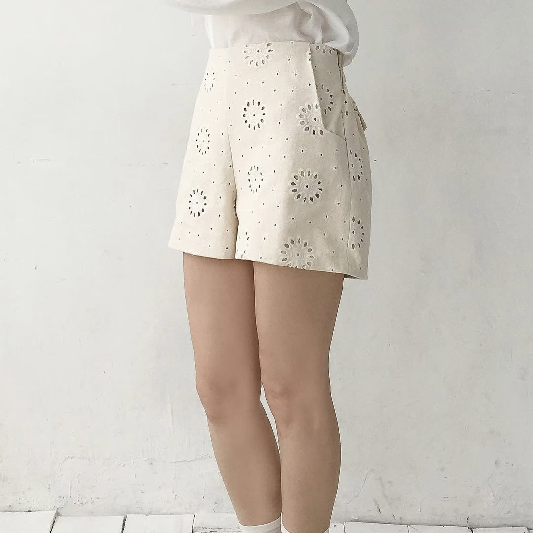 26YR0506 Short Pants